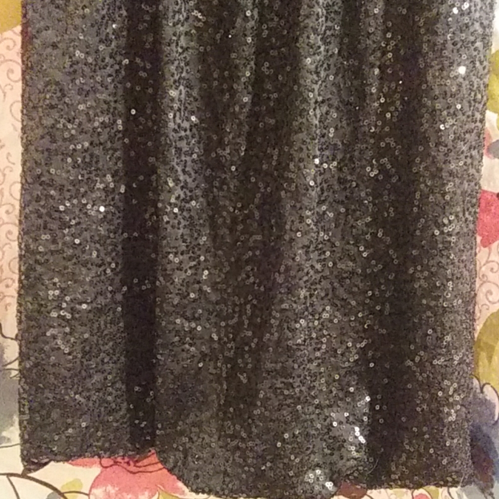 Black dress full beaded - Picture 3 of 4